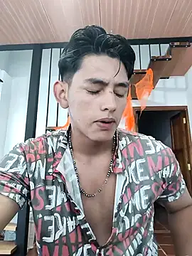 Hiroshi Shen online show from 8, 11, 2025