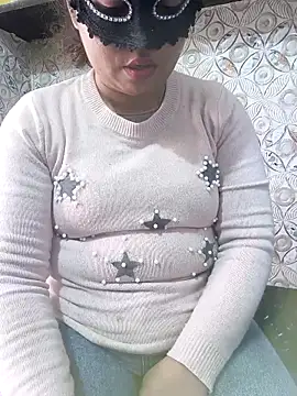 Iampriyaaa15 online show from 18, 12, 2025