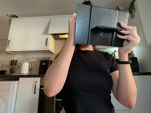 FrancescaXO online show from 11, 3, 2026