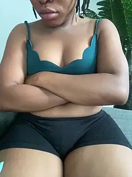 Snapshot of PrettyNina77 chatting on 21, 6, 2026 PrettyNina77 online show from 21, 6, 2026