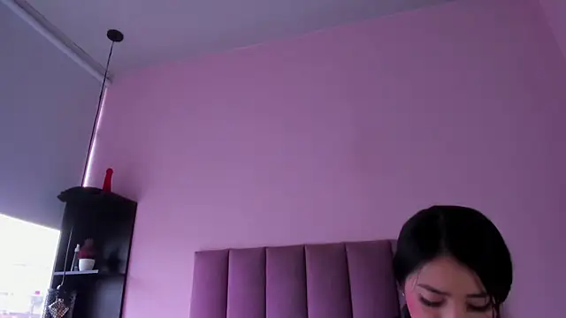 violet myerrs online show from 19, 9, 2025