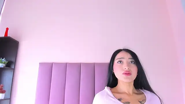 violet myerrs online show from 17, 11, 2025