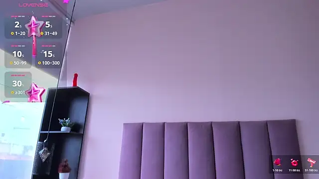 violet myerrs online show from 26, 11, 2025