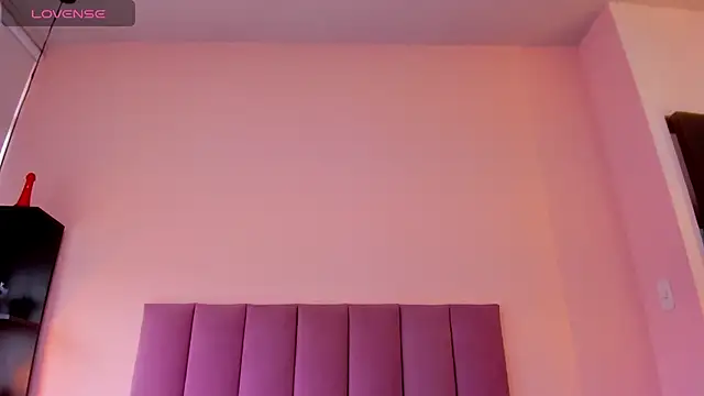 violet myerrs online show from 22, 12, 2025