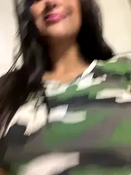 chicachocolate01 online show from 27, 10, 2025