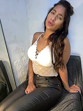 chicachocolate01 online show from 12, 1, 2026