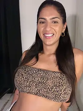 chicachocolate01 online show from 17, 3, 2026