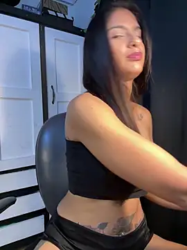 chicachocolate01 online show from 14, 12, 2025