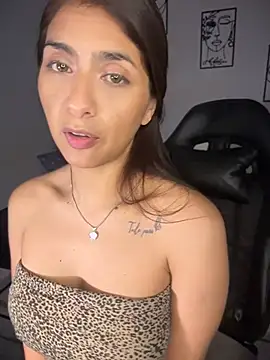 chicachocolate01 online show from 4, 7, 2026