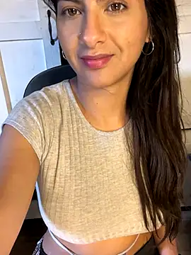 chicachocolate01 online show from 3, 11, 2025