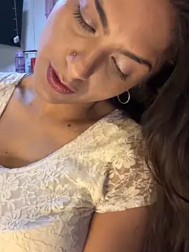 chicachocolate01 online show from 28, 9, 2025