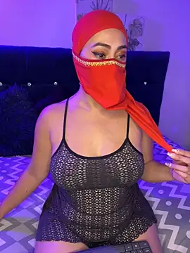 Snapshot of Aisha_Malek chatting on 28, 11, 2025 Aisha Malek online show from 28, 11, 2025