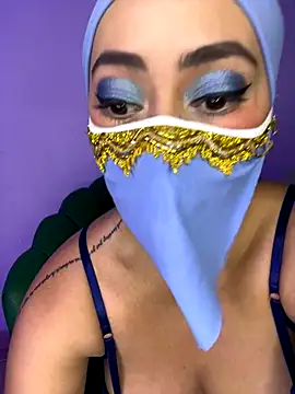 Snapshot of Aisha_Malek chatting on 3, 12, 2025 Aisha Malek online show from 3, 12, 2025