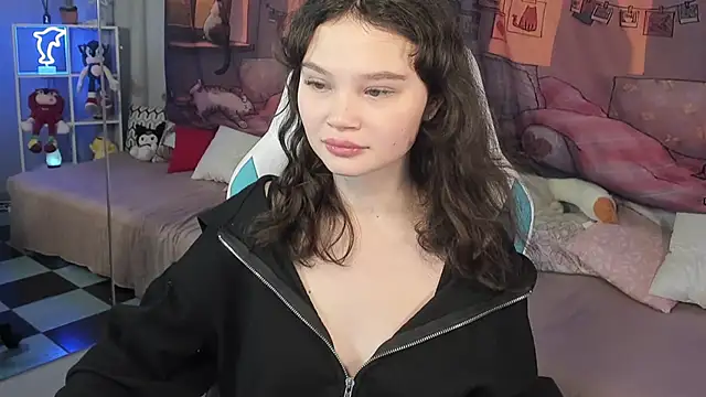 EmilyChaves online show from 25, 11, 2025