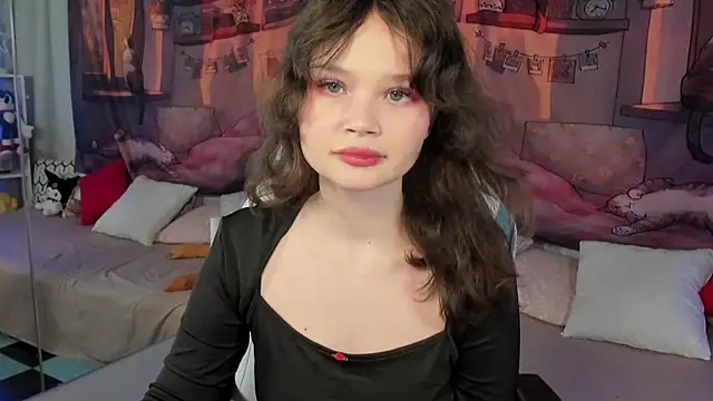 EmilyChaves online show from 13, 11, 2025