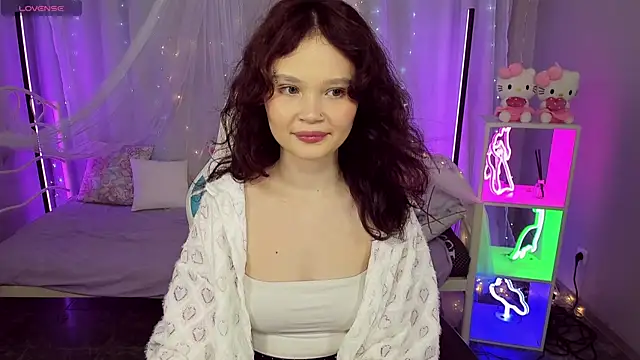EmilyChaves online show from 25, 5, 2026