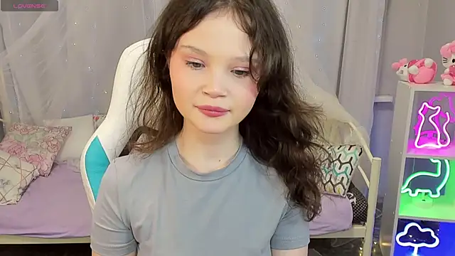 Snapshot of EmilyChaves chatting on 16, 1, 2026 EmilyChaves online show from 16, 1, 2026