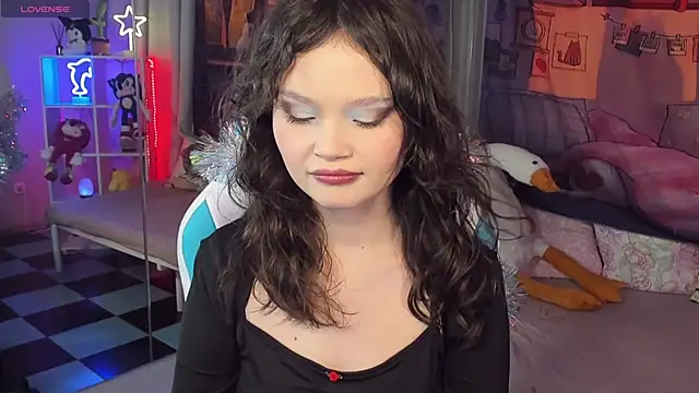 Snapshot of EmilyChaves chatting on 6, 1, 2026 EmilyChaves online show from 6, 1, 2026