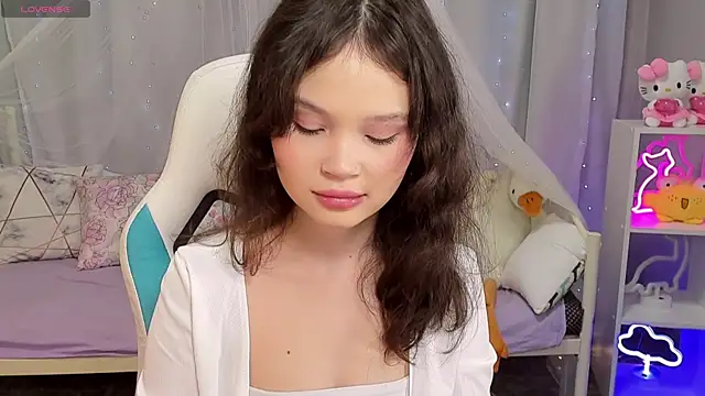 Snapshot of EmilyChaves chatting on 12, 1, 2026 EmilyChaves online show from 12, 1, 2026