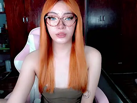 Snapshot of Miss_hornydolly chatting on 11, 11, 2025 Miss hornydolly online show from 11, 11, 2025