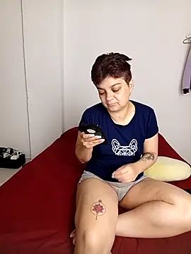 queemking online show from 23, 4, 2026