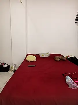 queemking online show from 2, 4, 2026