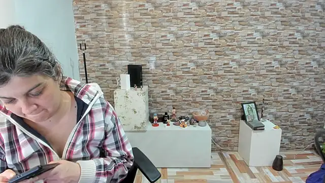 queemking online show from 13, 3, 2026