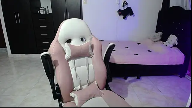 Elizabeth rose02 online show from 17, 10, 2025