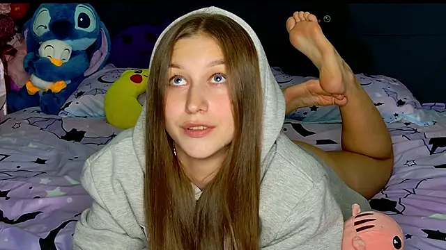 Snapshot of MissEmilyMiller chatting on 10, 11, 2025 MissEmilyMiller online show from 10, 11, 2025