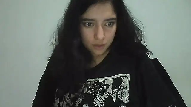 creepyh0e  online show from 24, 7, 2026