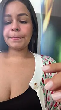 sweet shadil  online show from 23, 5, 2026