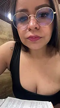 sweet shadil  online show from 10, 1, 2026