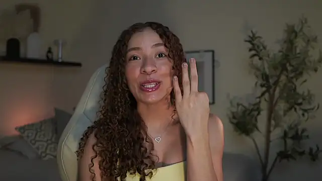 Snapshot of isabella-garcia- chatting on 25, 7, 2026 isabella-garcia- online show from 25, 7, 2026
