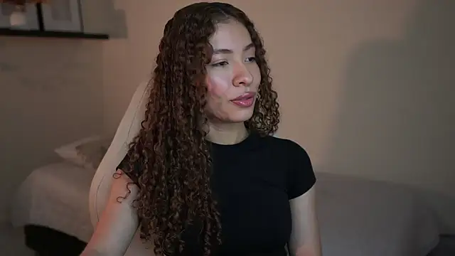 isabella-garcia- online show from 10, 2, 2026