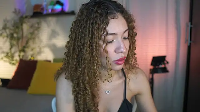 isabella-garcia- online show from 28, 11, 2025