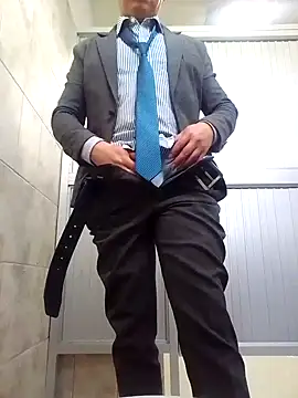 Snapshot of hotmanxxx84 chatting on 8, 9, 2025 hotmanxxx84 online show from 8, 9, 2025