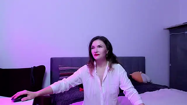 Snapshot of Katherine_Twilight chatting on 7, 11, 2025 Katherine Twilight online show from 7, 11, 2025