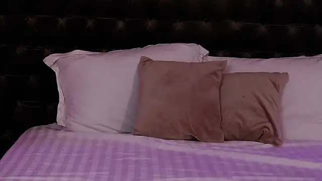 StephanyMillan online show from 22, 2, 2026