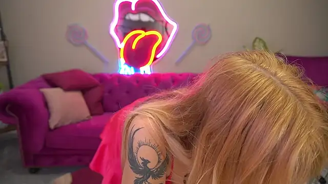 BellaLaPetit online show from 13, 3, 2026