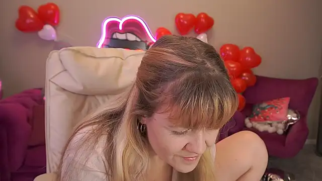 BellaLaPetit online show from 15, 2, 2026