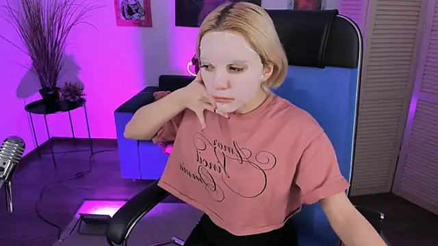 AuroraWrenfield online show from 8, 1, 2026