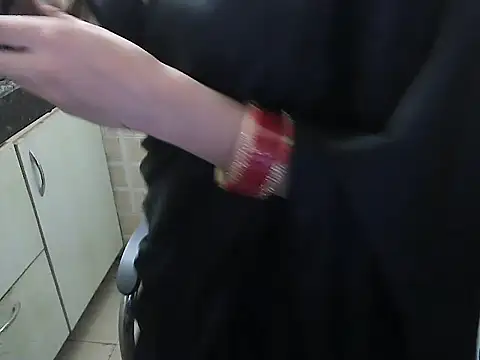 Snapshot of lovepihuu chatting on 18, 10, 2025 lovepihuu online show from 18, 10, 2025