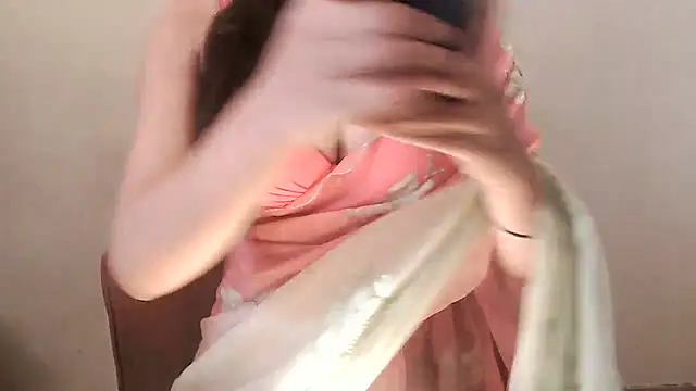 Snapshot of lovepihuu chatting on 21, 7, 2026 lovepihuu online show from 21, 7, 2026