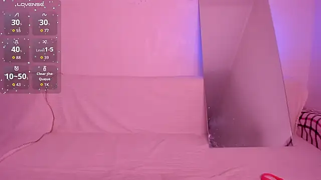 Lil Foxy9 online show from 26, 3, 2026