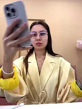 Kat  cat online show from 22, 11, 2025