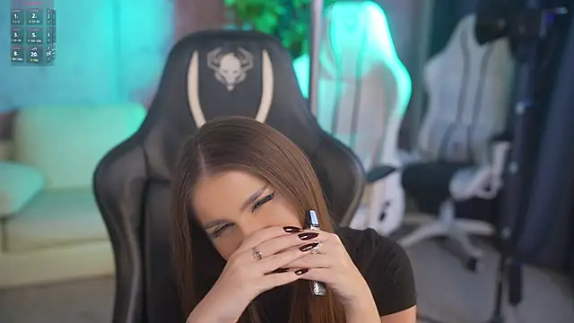 Goldie Flame online show from 9, 11, 2025