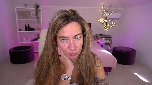 Snapshot of KateShanny chatting on 6, 6, 2026 KateShanny online show from 6, 6, 2026