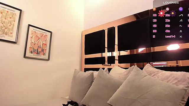 Snapshot of katherinn_gomezz chatting on 2, 11, 2025 katherinn gomezz online show from 2, 11, 2025