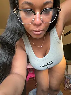 yummy0322 online show from 28, 10, 2025