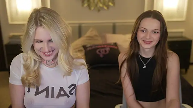 Snapshot of Scarlett_Sweet054 chatting on 24, 10, 2025 Scarlett Sweet054 online show from 24, 10, 2025